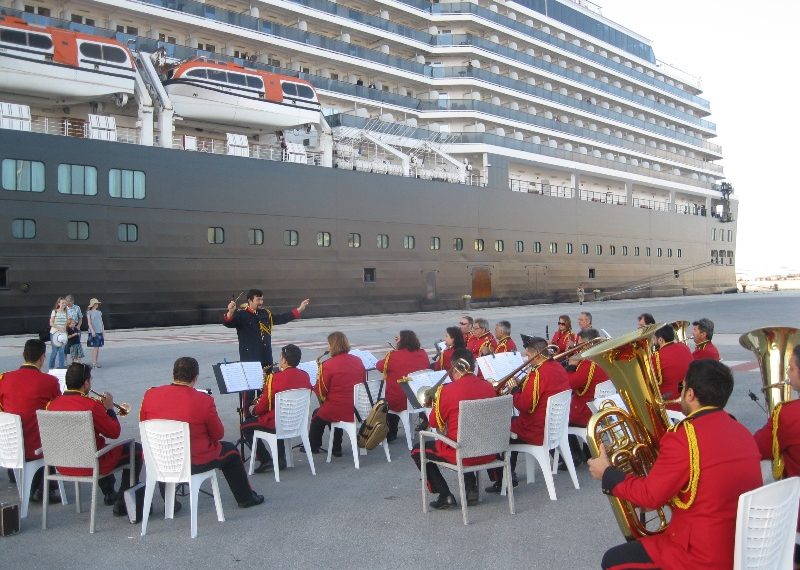 Στου τουρισμού την…συνενοχή