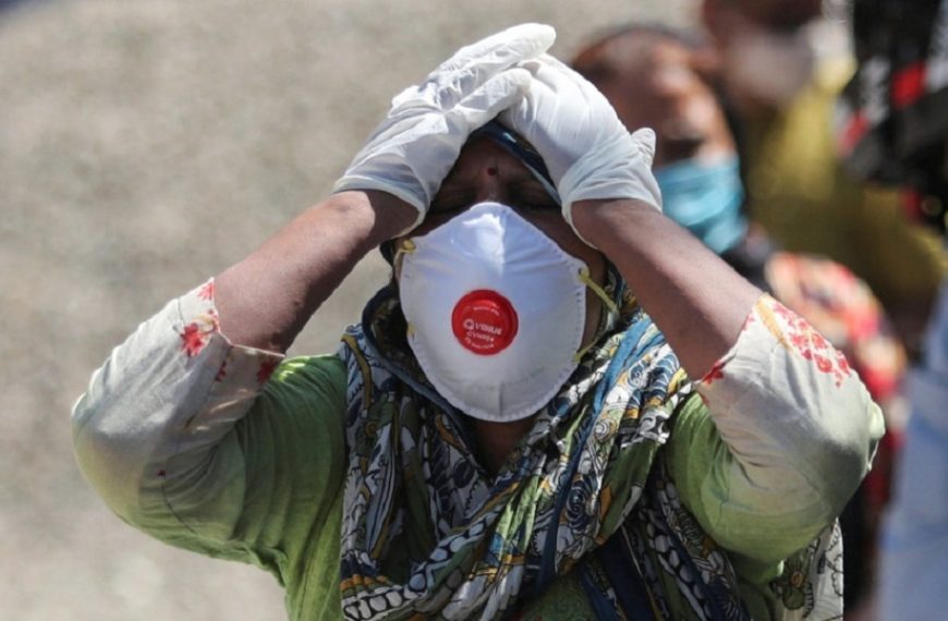 Ινδία: Πάνω από 30 εκ. κρούσματα κοροναϊού