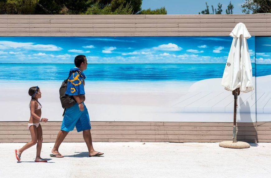 Ακριβές για τους Έλληνες οι διακοπές στην Ελλάδα