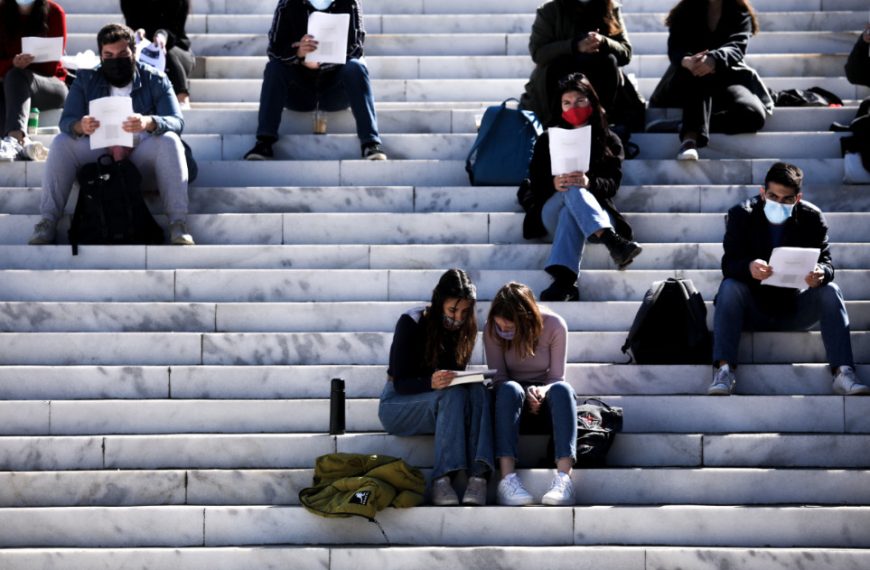 Χ. Βερναρδάκης/ Η “μητέρα της μητέρας των μαχών” είναι η μείωση των&hellip;