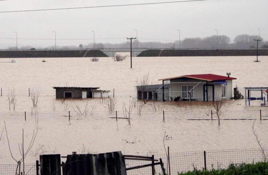 Πλημμύρες, λειψυδρία, ρύπανση: Η μάχη των υδάτων και η ΕΕ