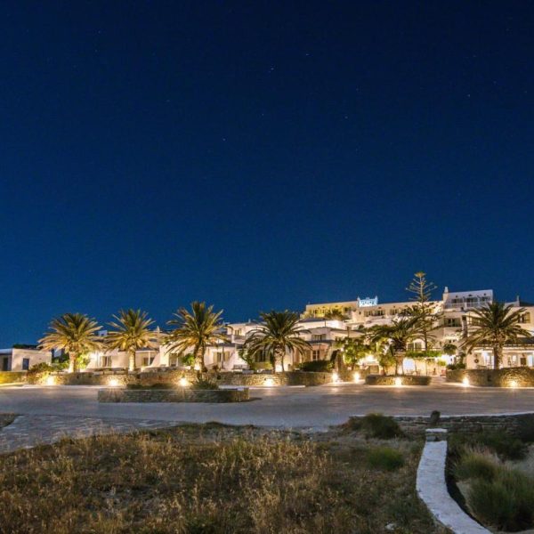 “Κάβος”: Το απόλυτο must στην Τήνο (εικόνες)