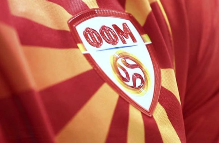 “Τρικυμία” στις Πρέσπες για μια φανέλα