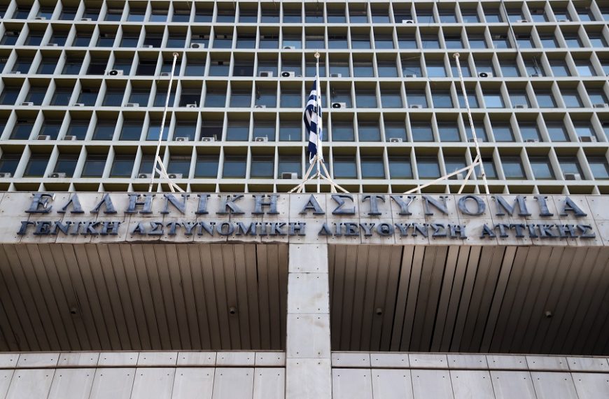 Γλυκά Νερά: Την έπνιξα με το μαξιλάρι