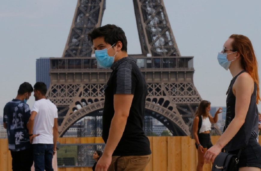 Γαλλία – Κυβερνητικός σύμβουλος: Πιθανό ένα τέταρτο κύμα της πανδημίας