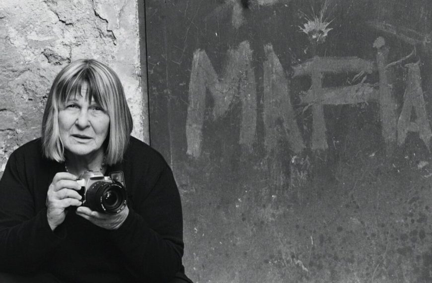 Λετίτσια Μπατάλια, η φωτογράφος που “αιχμαλώτισε” την σικελική&hellip;