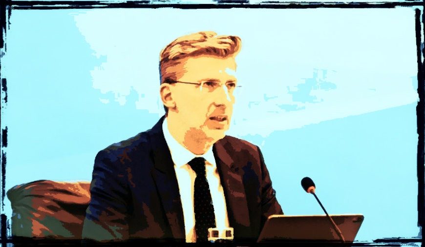 Pay them more, κύριε Σκέρτσο…