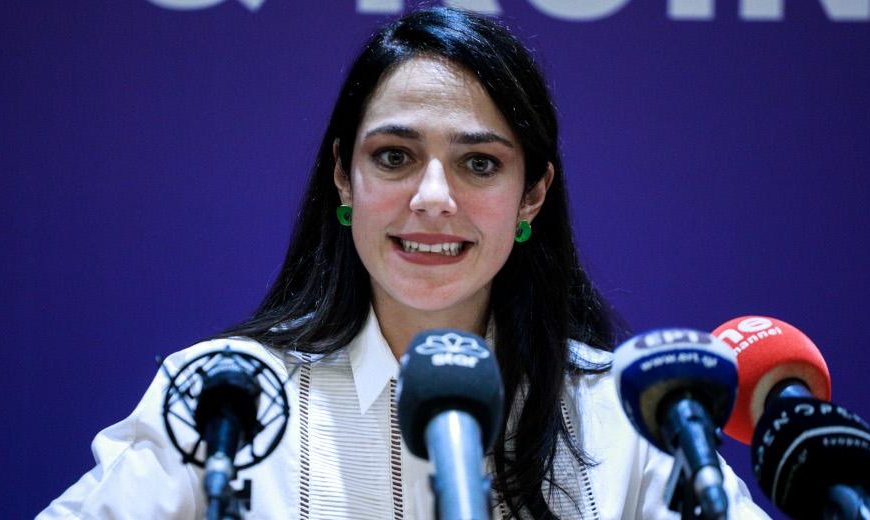 ΣΥΡΙΖΑ: Η Μιχαηλίδου δημοσίευσε ξανά στοιχεία σχετικά με κακοποιημένη ανήλικη