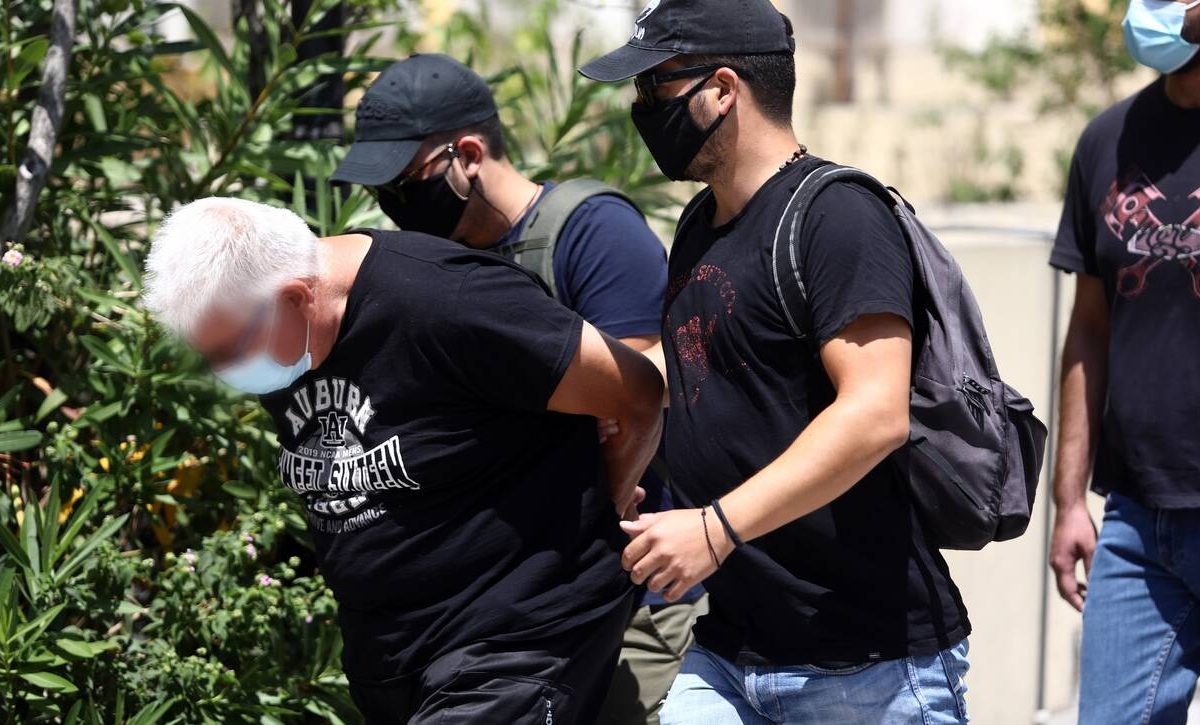 Ηλιούπολη: Επτά ακόμα γυναίκες εξέδιδε το ”πρακτορείο” του αστυνομικού