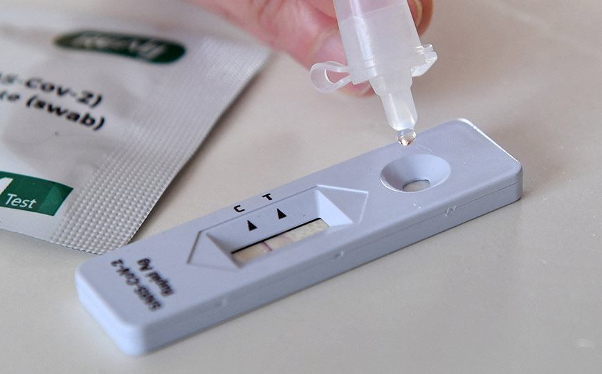 Κυνική παραδοχή: “Αχρηστα” τα self test για μετακινήσεις και εστίαση/ψυχαγωγία