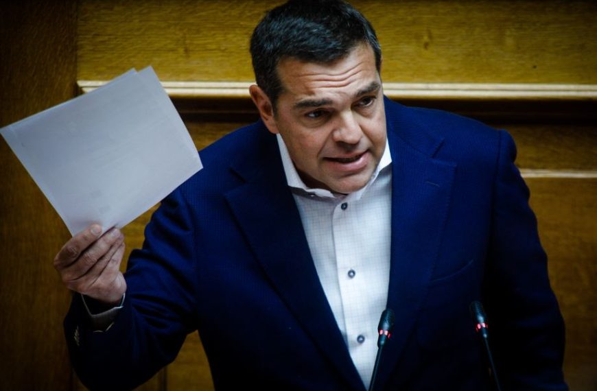 Η ολομέτωπη επίθεση Τσίπρα στην Κυβέρνηση προμηνύει έναν “καυτό” χειμώνα