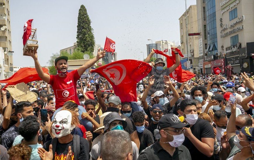 Τυνησία: Σε αναστολή το Κοινοβούλιο – Ο Πρόεδρος&hellip;