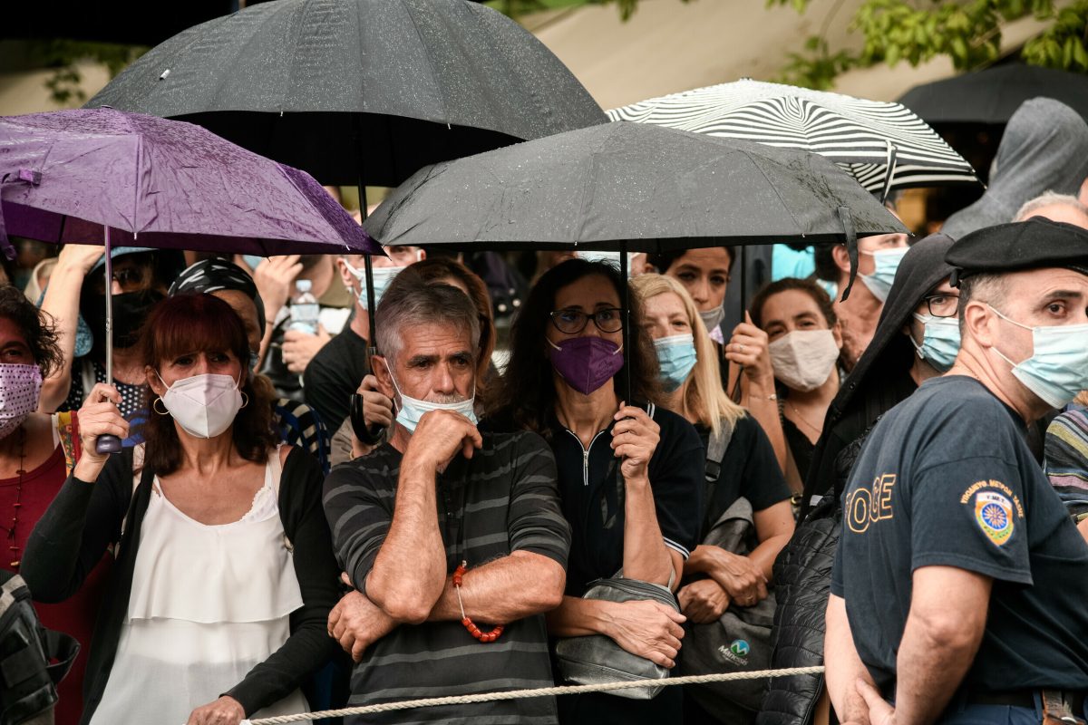 Και τώρα, συμβιβασμός με το κενό;