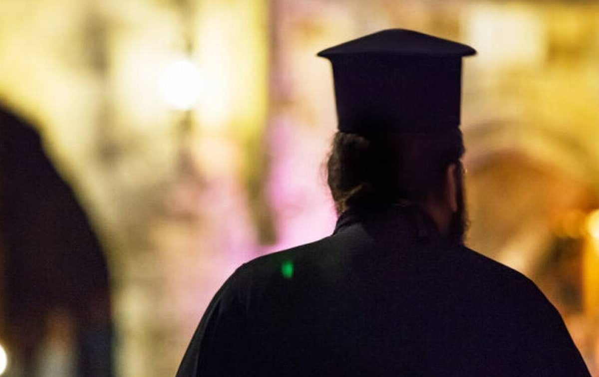 Θεσσαλονίκη: Σοβαρές καταγγελίες για εμπλοκή αρχιμανδρίτη σε οικονομικά σκάνδαλα και κυκλώματα μαστροπείας