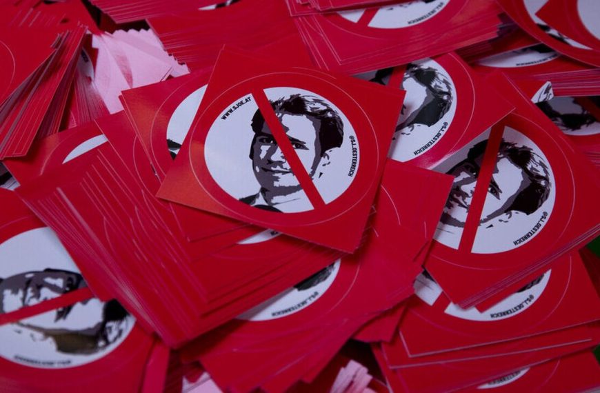 Αυστρία: Πολιτική κρίση πυροδοτεί η έρευνα για διαφθορά κατά του Κουρτς