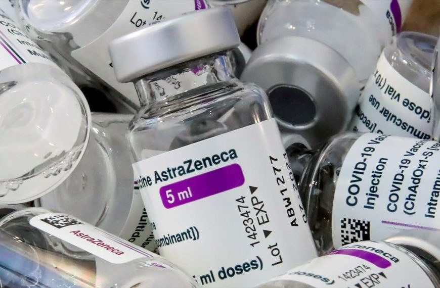 H Astrazeneca αποσύρει το εμβόλιο κατά της Covid 