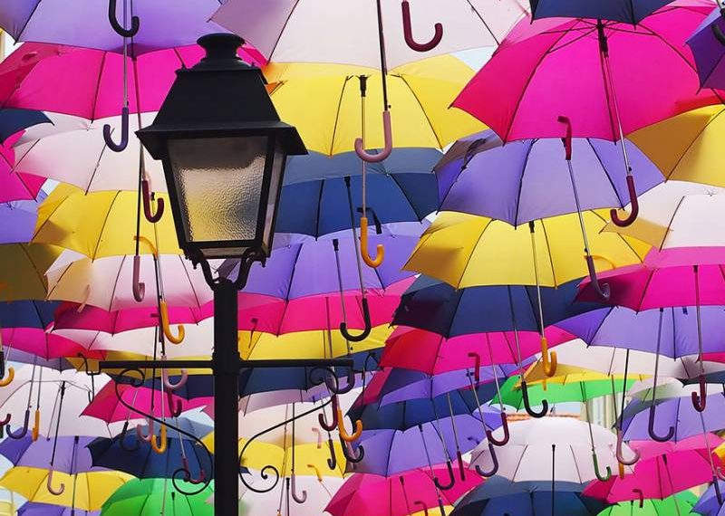 Ομπρέλες και πέρα βρέχει…