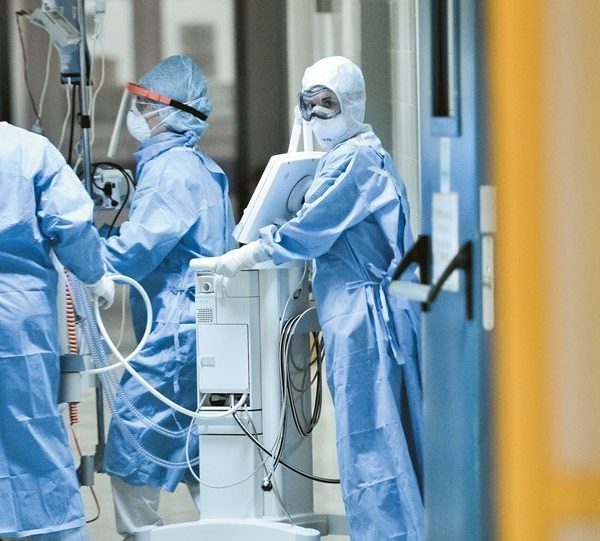 Το 6ο κύμα της πανδημίας είναι εδώ: 12.537 κρούσματα, 14 θάνατοι και&hellip;