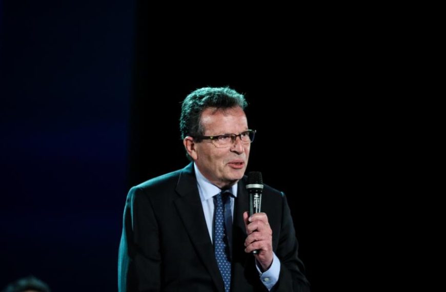 Tι έπαθε (ξανά) ο Κύρτσος; Δέκα πέντε tweet “αντιπολιτευτικού” τύπου…