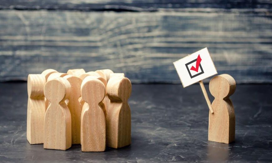 Δημοσκοπήσεις: “Χιούστον! Εχουμε πρόβλημα!”