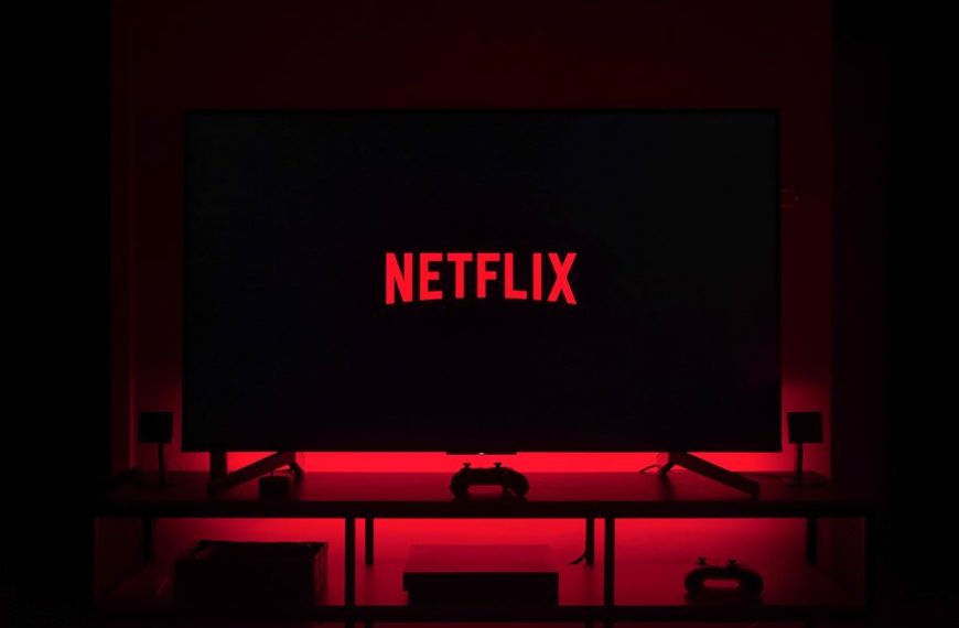 Netflix: Μειώνει την τιμή της συνδρομής για 100 χώρες – Ισχύει για Βαλκάνια και Ελλάδα;