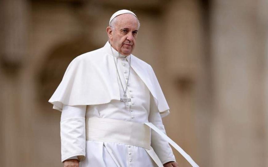 Ο Πάπας και η κοινοτοπία του Κακού