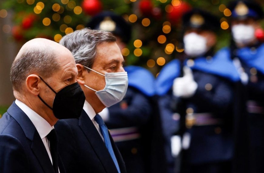 Γιατί ο Μητσοτάκης πρέπει να ταξιδεύει συχνότερα στη Ρώμη- Το νέο “τρίγωνο”&hellip;