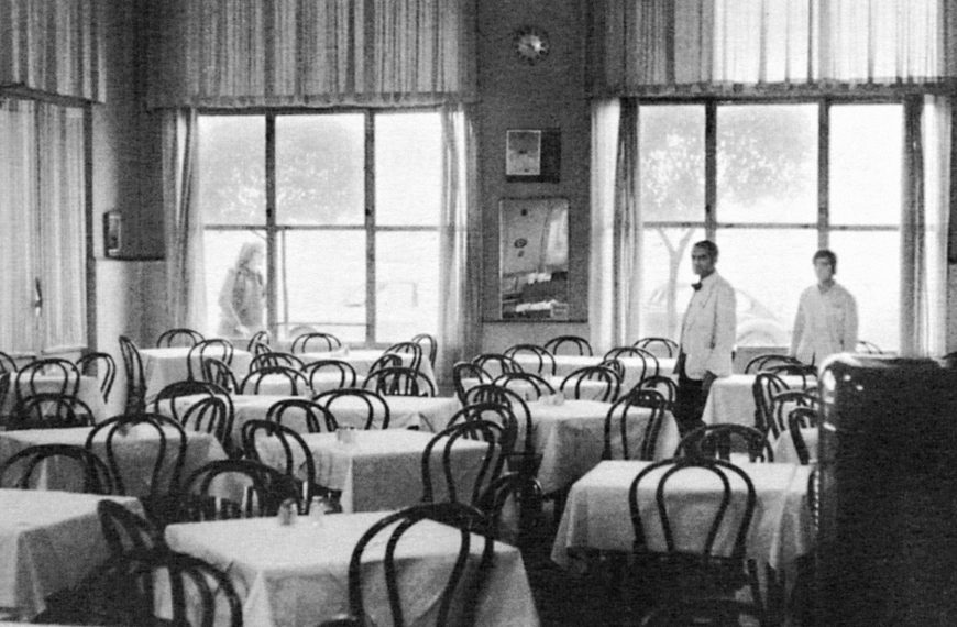 Το λινό εστιατόριο «Όλυμπος-Νάουσα»