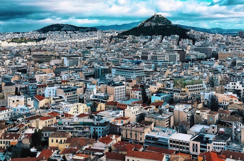 Πρώτη στην Ε.Ε. η Ελλάδα σε κόστος στέγασης και συνωστισμό στα σπίτια
