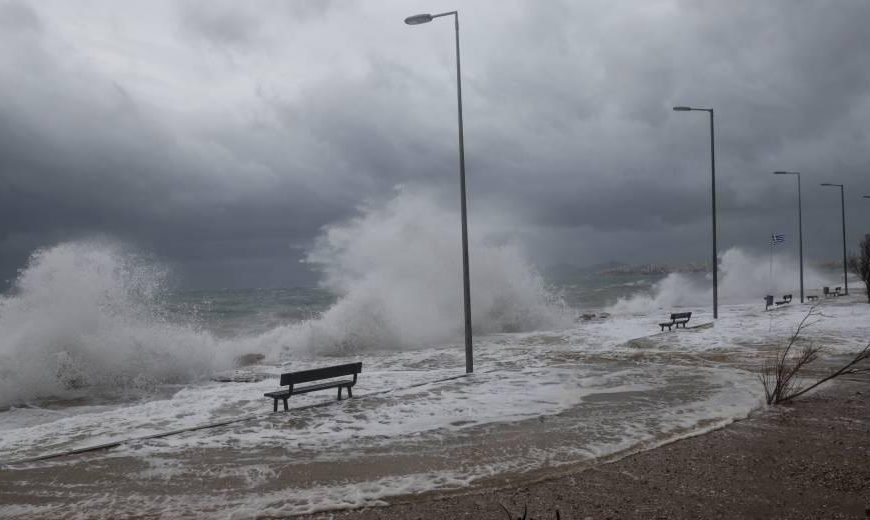 Ισχυροί άνεμοι, τοπικές βροχές και καταιγίδες