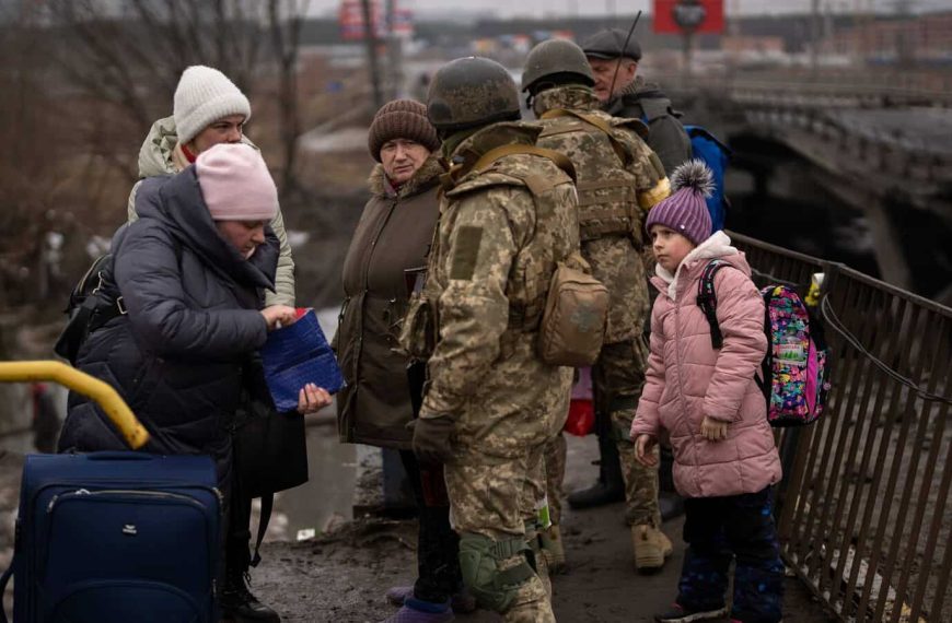 Διάλογος εν μέσω παραλογισμού