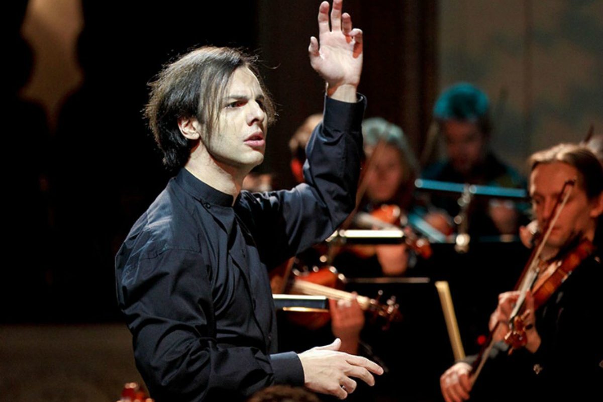 Θα απαγορεύσουμε και τον Κουρεντζή;- Θύτες και θύματα…