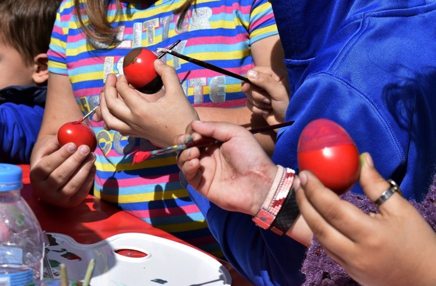 Οι αργίες του Πάσχα: Τι ισχύει για Μεγάλη Παρασκευή και Πρωτομαγιά