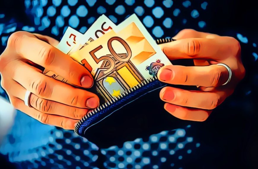 Η αλήθεια για την αύξηση του κατώτατου μισθού