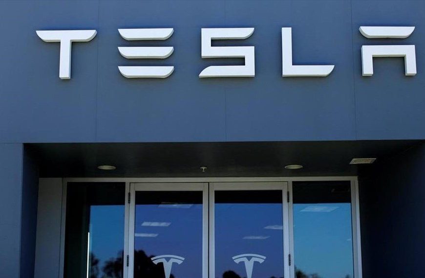 Tesla: “Ο πόλεμος δασμών θα μας κοστίσει ακριβά”