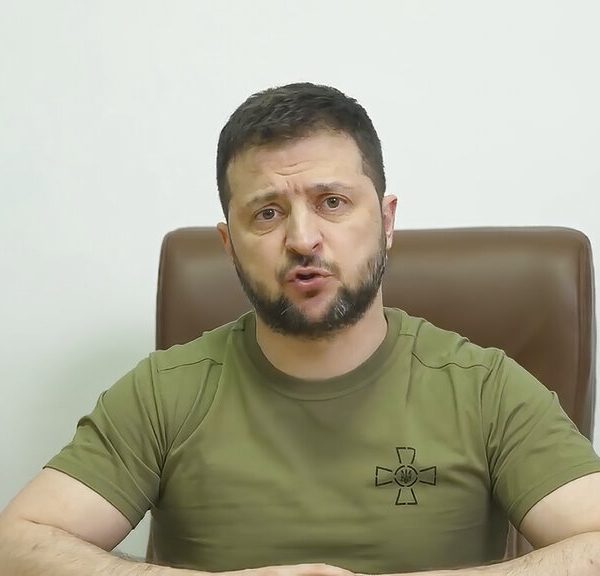 Ζελένσκι για κυρώσεις: «Απαράδεκτη» η ΕΕ για την καθυστέρηση που επέδειξε