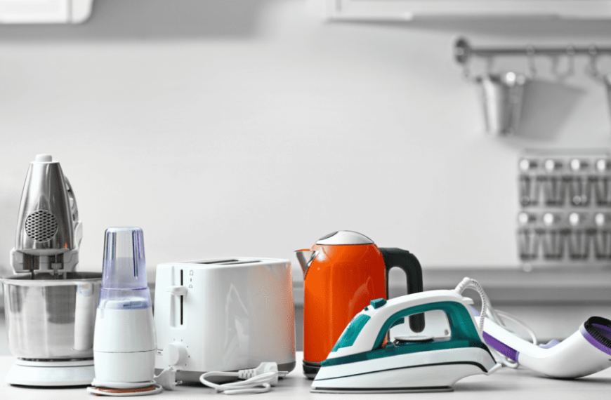 Αυτές οι ηλεκτρικές συσκευές «καίνε» περισσότερο ρεύμα – Πόσο «φουσκώνουν» τους λογαριασμούς