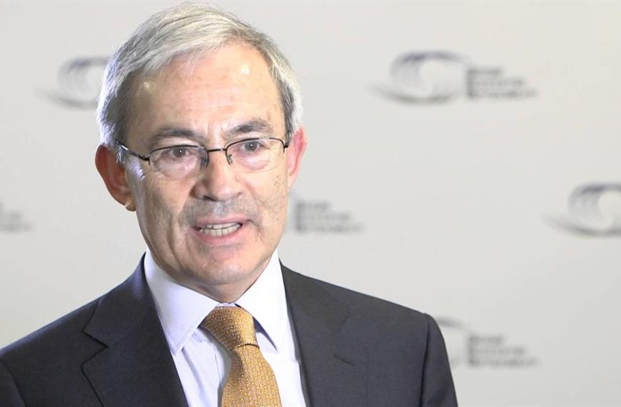 Πισσαρίδης στους FT: Μπορεί να χάσουμε τον έλεγχο λόγω χρέους και πληθωρισμού