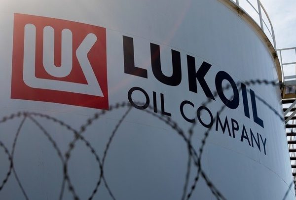 Σκοτώθηκε πέφτοντας από παράθυρο νοσοκομείου ο αντιπρόεδρος της δεύτερης μεγαλύτερης πετρελαϊκής εταιρείας&hellip;