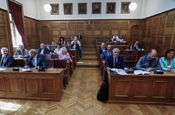 Εξεταστική για παρακολουθήσεις: Διεκόπη για αύριο η εξέταση του τ. διοικητή της&hellip;