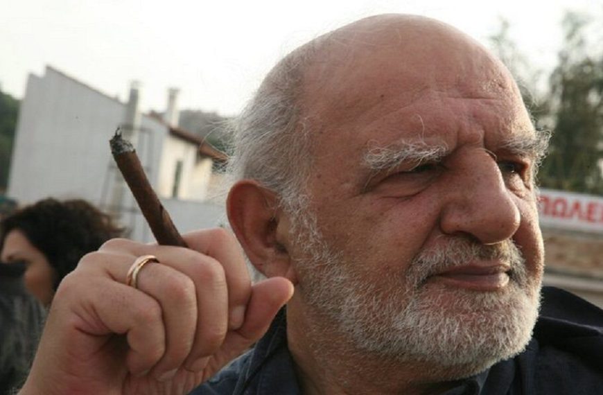 Γιώργης Μασσαβέτας: Πέθανε ο δημοσιογράφος και συγγραφέας