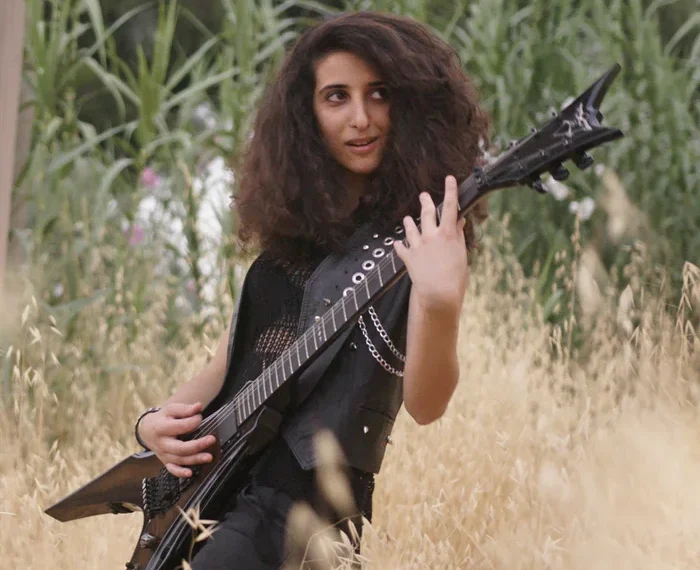 «Sirens», ντοκιμαντέρ για δύο Λιβανέζες κιθαρίστριες thrash metal