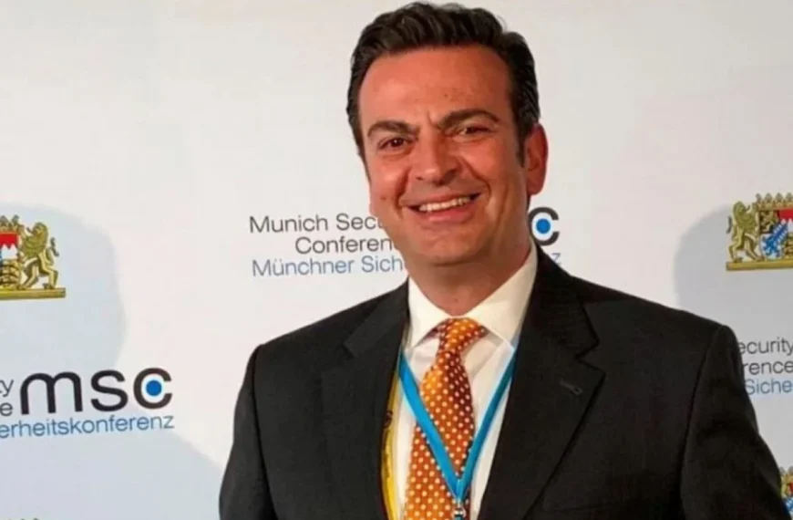 Σπύρος Σιδέρης: Προσφεύγει στη Δικαιοσύνη για την παρακολούθησή του