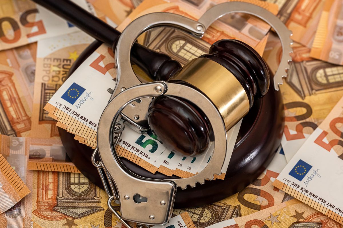 Δέσμευση λογαριασμών σε 47 άτομα για απάτη γνωστής ελληνικής εταιρείας σε βάρος της&hellip;