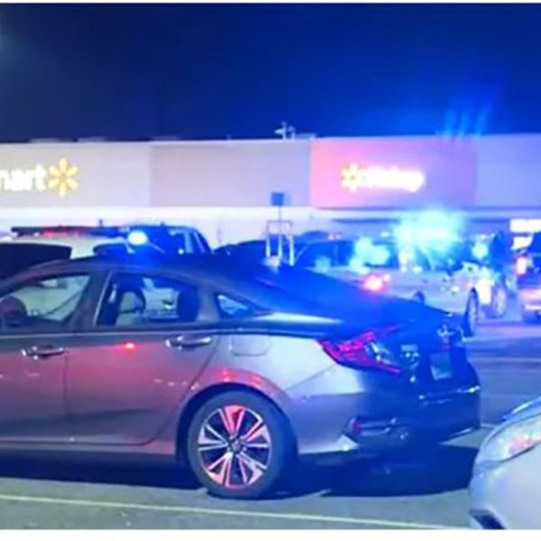 ΗΠΑ: Πυροβολισμοί σε σούπερ μάρκετ Walmart στη Βιρτζίνια – Πολλοί νεκροί και&hellip;