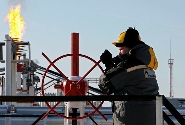 Η επιβολή πλαφόν στο ρωσικό πετρέλαιο είναι «επικίνδυνη« και δεν θα μειώσει&hellip;