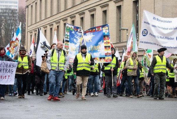 “Πολίτες του Ράιχ” – Η οργάνωση που απορρίπτει το γερμανικό κράτος, πιστεύει&hellip;