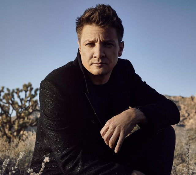 Σε κρίσιμη κατάσταση ο ηθοποιός Jeremy Renner μετά από σοβαρό τραυματισμό