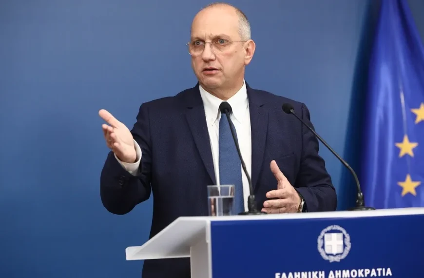 Οικονόμου: Στηρίζουμε τις επιχειρήσεις των ΜΜΕ οριζόντια με διαφάνεια και αξιοκρατία