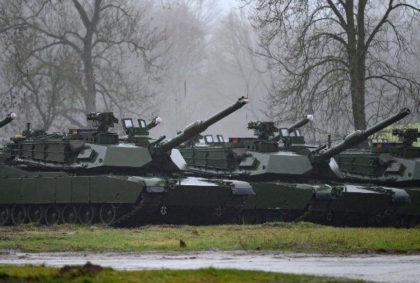 Οι ΗΠΑ δεν στέλνουν στην Ουκρανία -τουλάχιστον άμεσα- άρματα μάχης Abrams